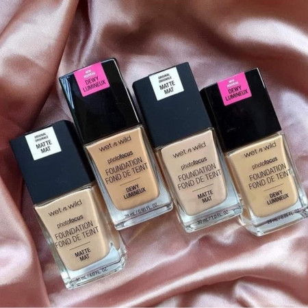 Wet N Wild Photo Focus Matte / dewy Foundation