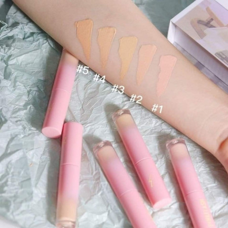 Pink flash concealer