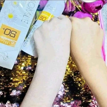 CHAMOMILE WHITENING SPRAY